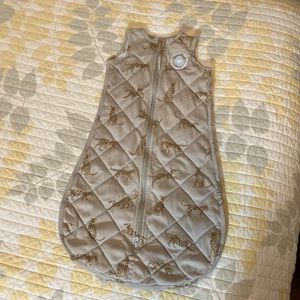 DREAMLAND BABY WEIGHTED SACK. Also available in green and blue solid colors.